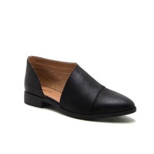 Qupid Tuxedo Black Oil Open Shank Ballerina Booties